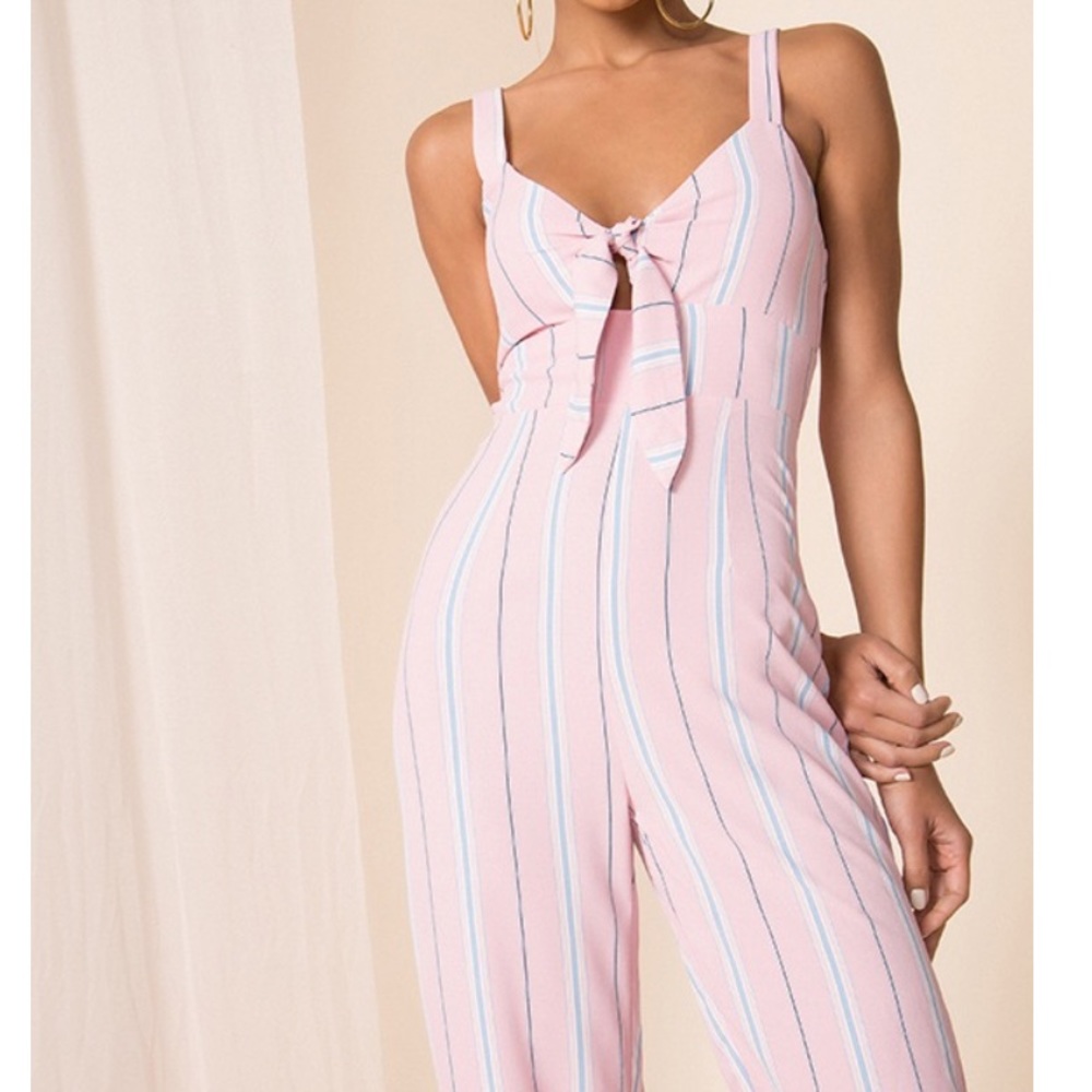 Revolve Kimbra Jumpsuit 💖